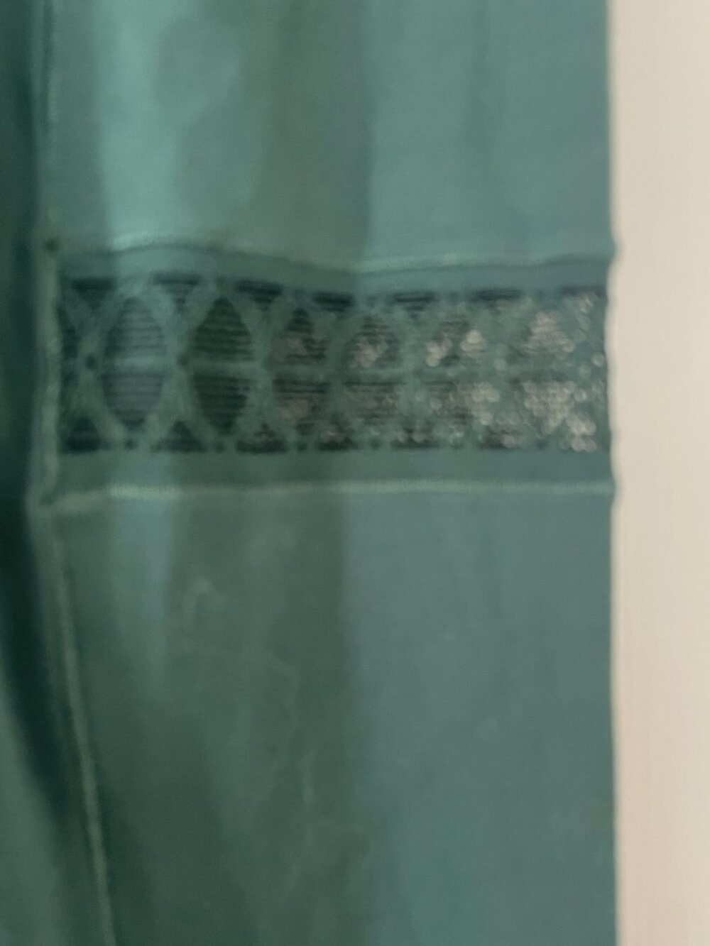 Nike Yoga Luxe Size S , NWT Green Lace Trimmed - Picture 5 of 9